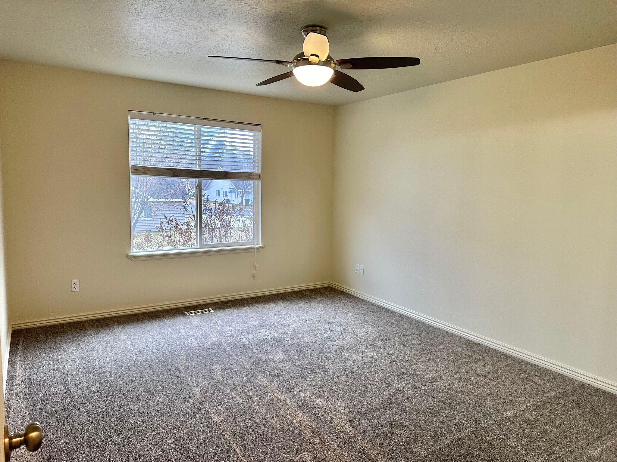 Building Photo - 1186 N 3020 W