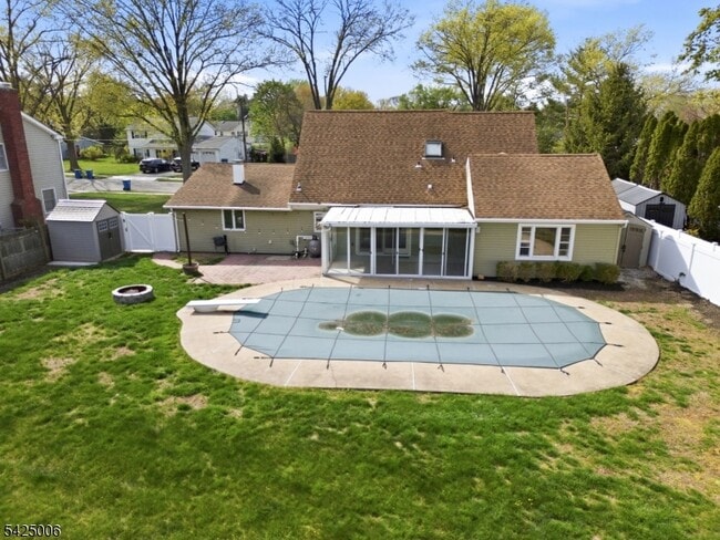 Building Photo - 3 Cypress Rd