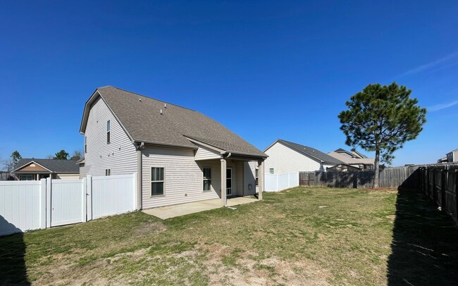 Building Photo - The Colony at Lexington Plantation