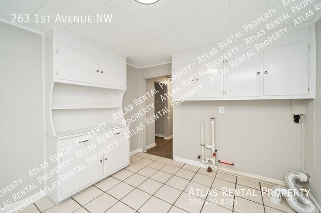Building Photo - 263 1st Ave NW