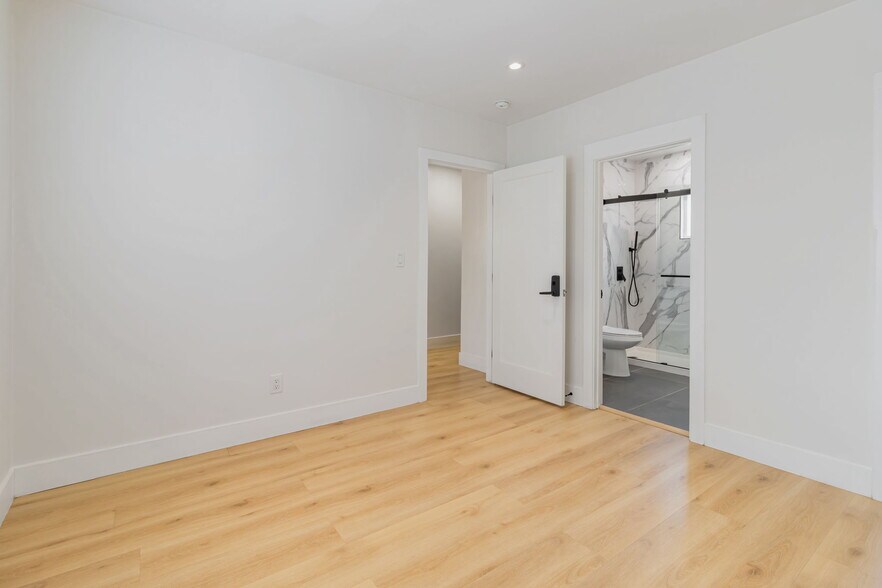 Building Photo - 2075 83rd Ave
