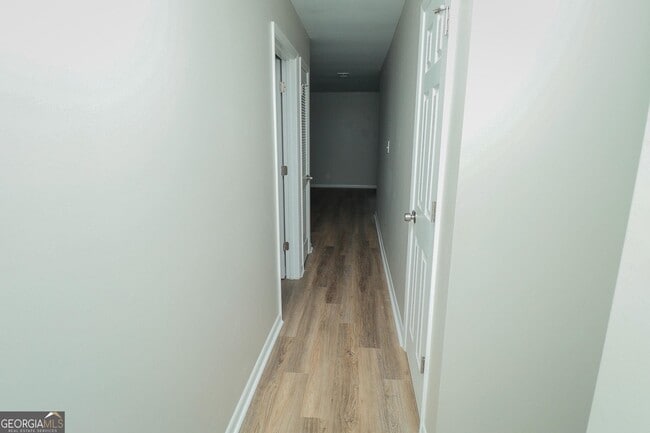 Building Photo - 3323 Victory Ct E