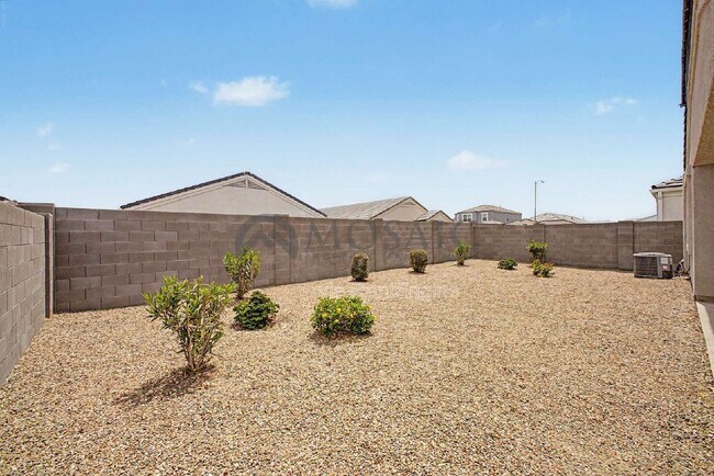 Building Photo - 10617 S 54th Ln
