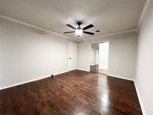 Building Photo - 9317 Pagewood Ln