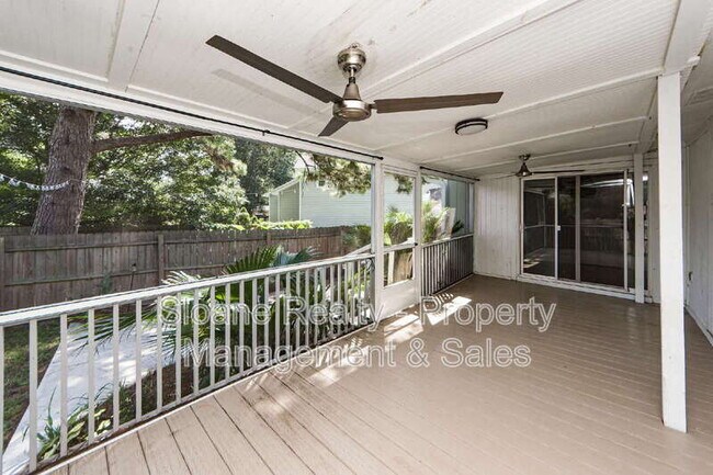 Building Photo - 1326 Battery Stevens Ct