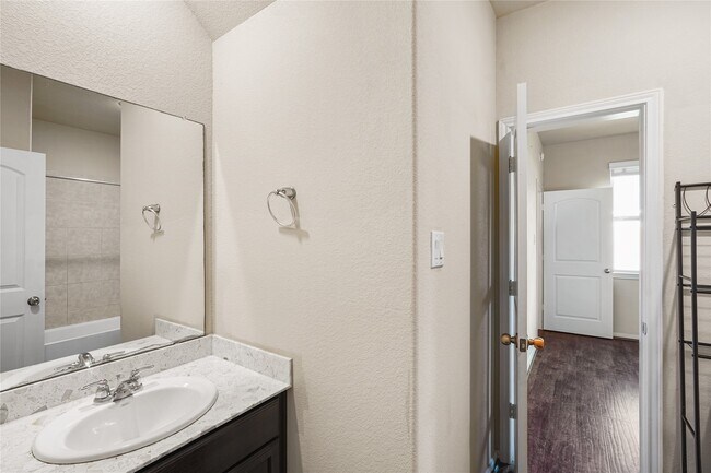 Building Photo - 15622 Marble Bluff Lane