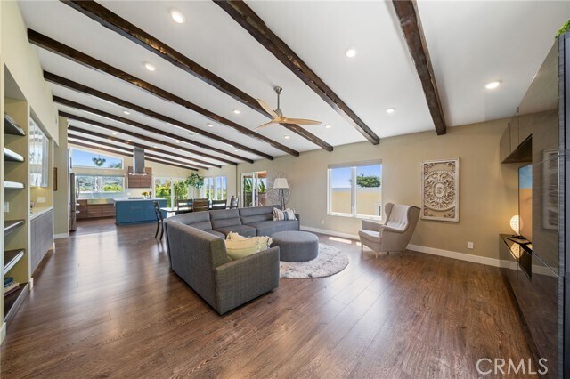 Building Photo - 215 Monterey Dr