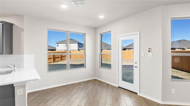 Building Photo - 948 Ravenwood Ln
