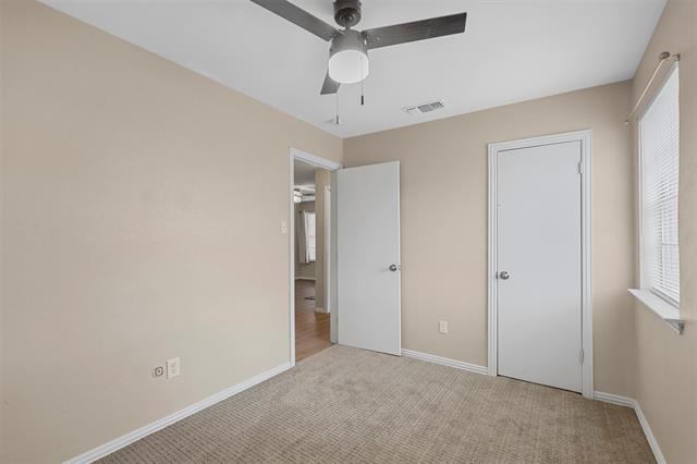 Building Photo - 2801 Skyline Dr