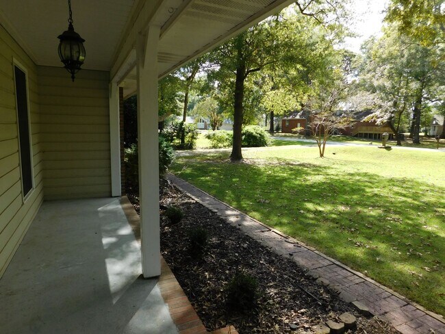 Building Photo - 278 Gatewood Dr