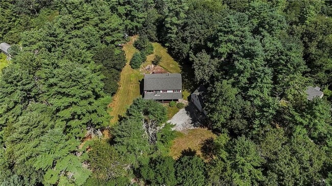 Building Photo - 125 Lewis Farm Rd