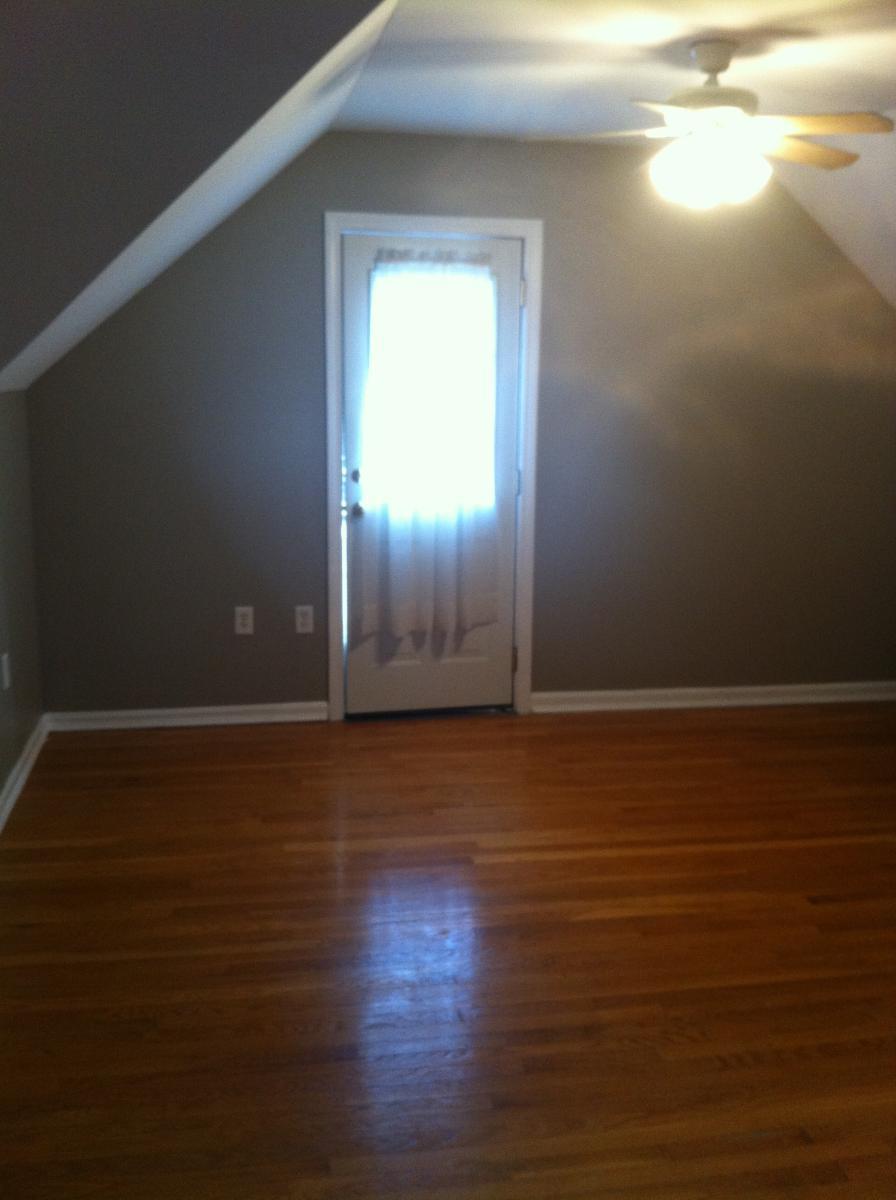 Building Photo - 246 Shaw St