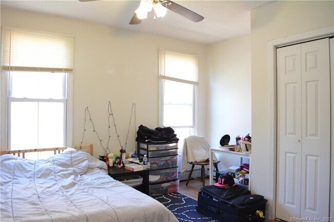 Building Photo - 58 Mansfield St