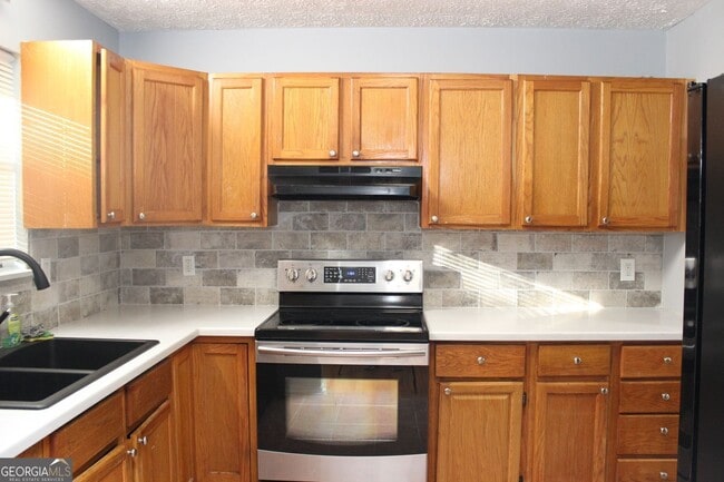 Building Photo - 6941 Vesta Brook Dr