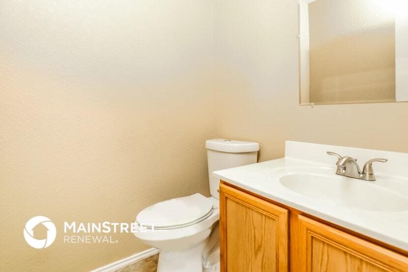 Building Photo - 428 Centroloma St