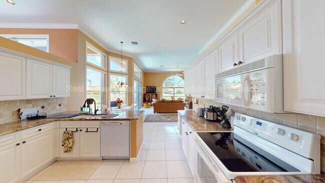 Building Photo - 71 Cayman Pl