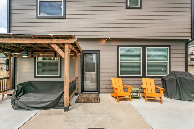 Building Photo - 5338 CJ Walker Ln