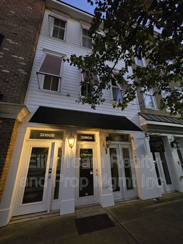 Building Photo - 2060 Ayrsley Town Blvd