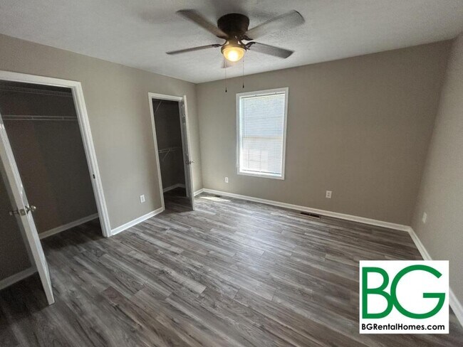 Building Photo - 120 Bon Aire Ave