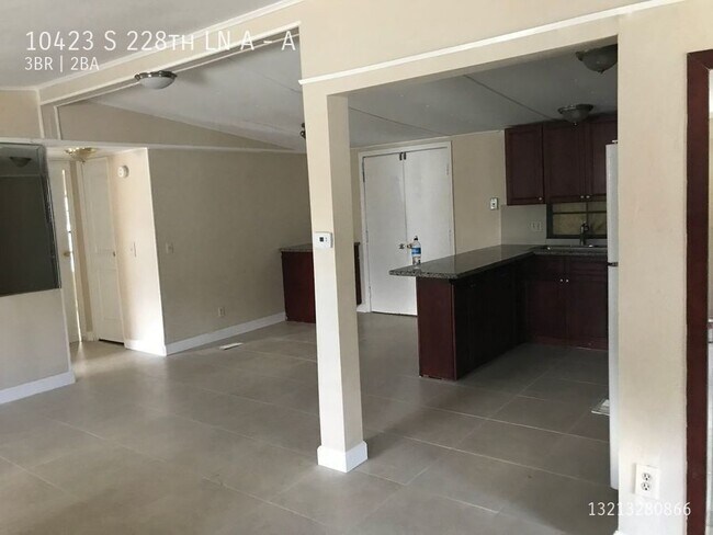 Building Photo - 10423 S 228th Ln