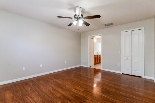 Building Photo - 609 Sunset Beach Ct