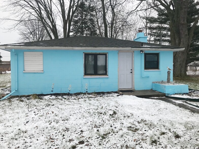 Front - 721 S Kolbiaz Dr