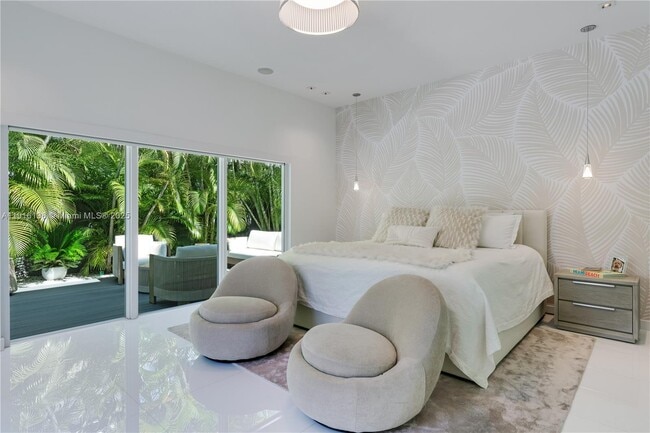 Building Photo - 475 Woodcrest Rd