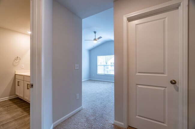 Building Photo - 3717 Nathans Wy