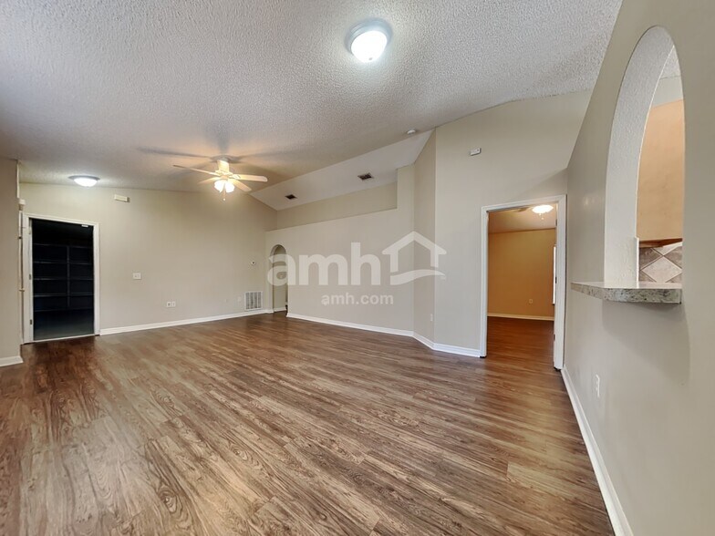 Building Photo - 7287 Lawn Tennis Ln