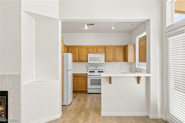 Building Photo - 10521 Angel Dreams Ave