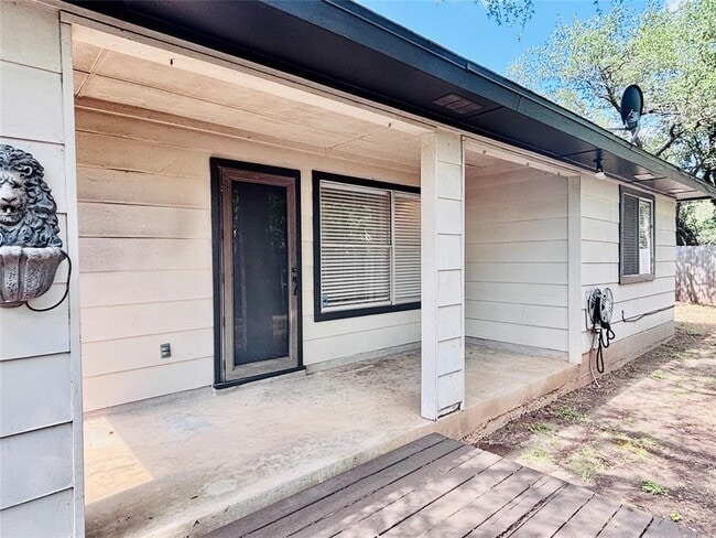 Building Photo - 3700 Cookstown Dr