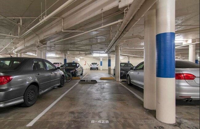 Building Photo - 850 State St