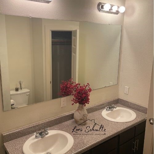 Building Photo - 790 E Boundary St