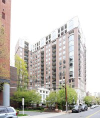Building Photo - HIGHGROVE