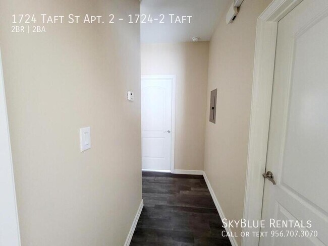 Building Photo - 1724 Taft St