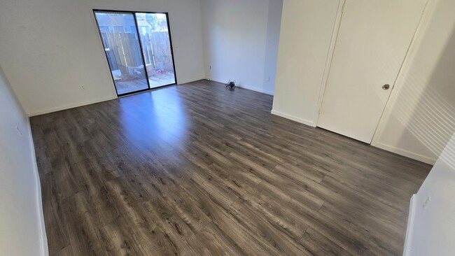 Building Photo - 6575 Santa Cruz Pl