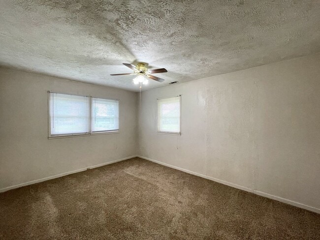 Building Photo - 3 Bed 2 Bath Home in Arlington