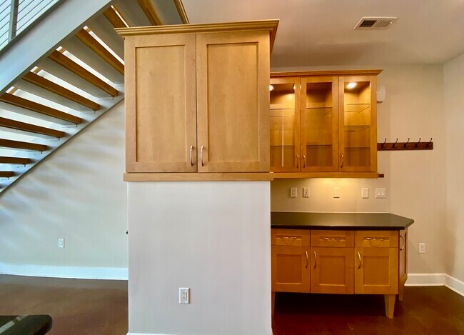 Building Photo - 2608 Erwin Rd