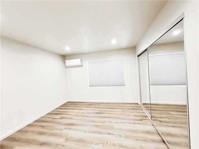 Building Photo - 401 W Erna Ave