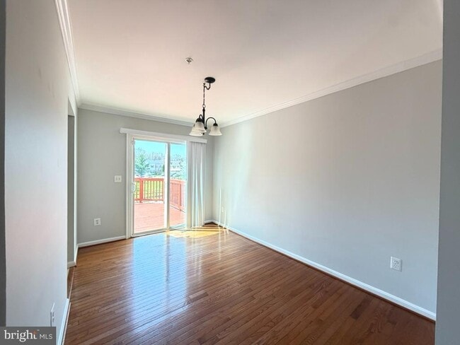 Building Photo - 249 Edge Creek Ln