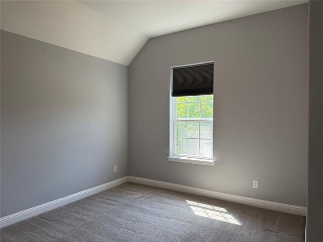 Building Photo - 2417 Kingsgate Dr