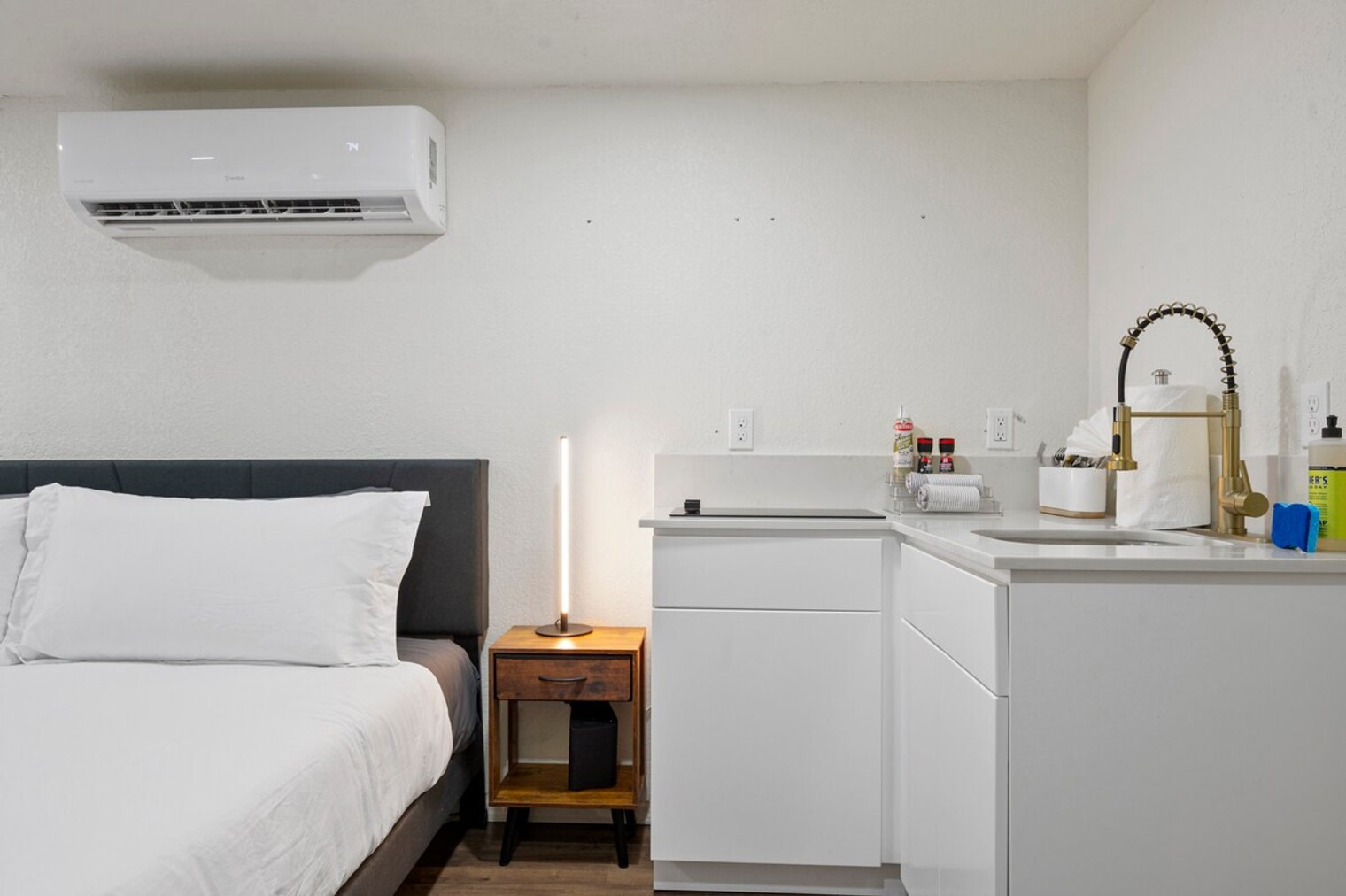 Building Photo - 4005 W Lincoln St