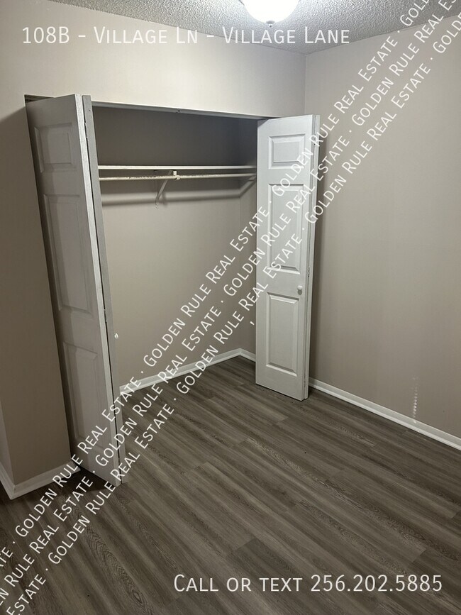 Building Photo - 108B - Village Ln-Village Lane