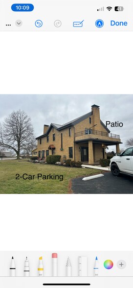 2 spaces for vehicles - 547 N Broadway St