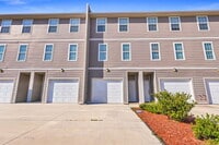 Building Photo - TDY, Cruisers Welcome!