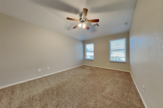 Building Photo - 16730 N Bob White Dr