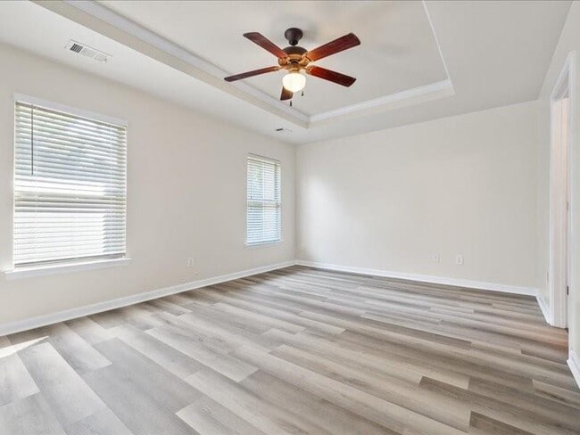 Building Photo - 472 Tufton Tr