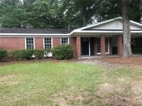 Building Photo - 121 Glen Oaks Rd