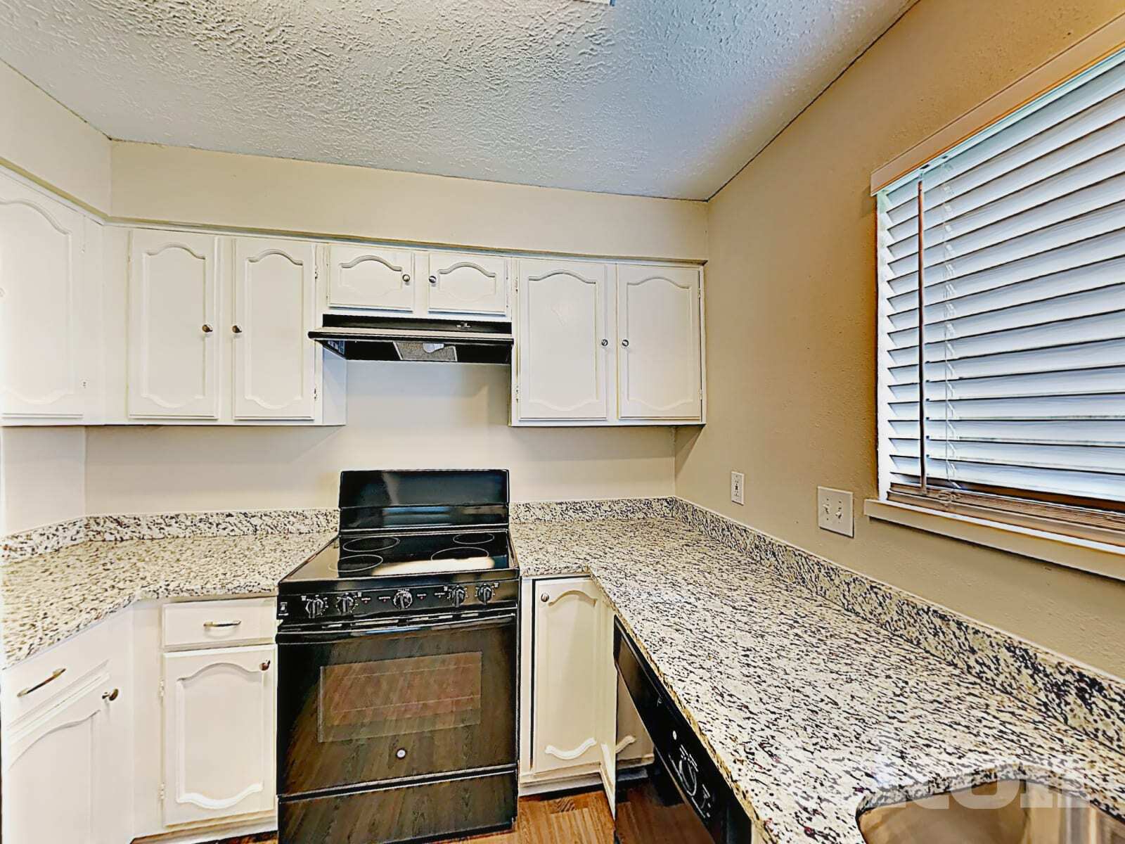 Building Photo - 2706 King James Ct