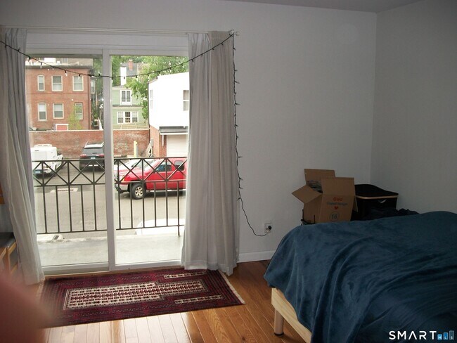 Building Photo - 95 Audubon St
